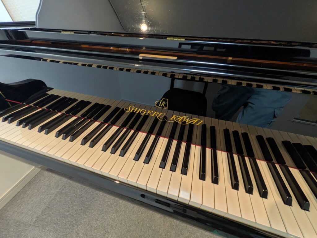 音楽練習室ブーンスタジオ SHIGERU-KAWAI鍵盤